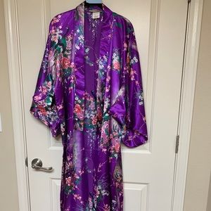 Disney Epcot Mitsukoshi Kimono